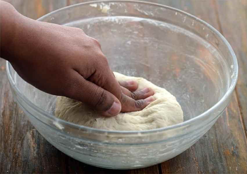 Butter Naan Recipe in Hindi